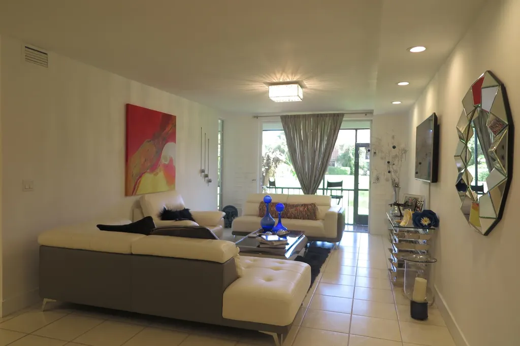 7875 La Mirada Drive Boca Raton FL 33433