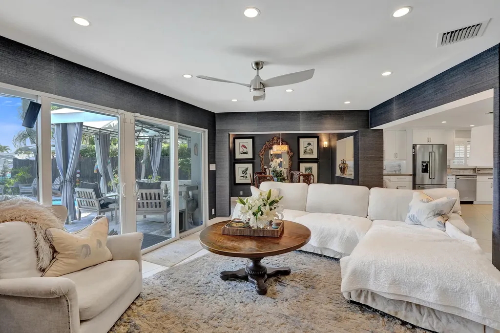 1916 NE 24th Street Wilton Manors FL 33305