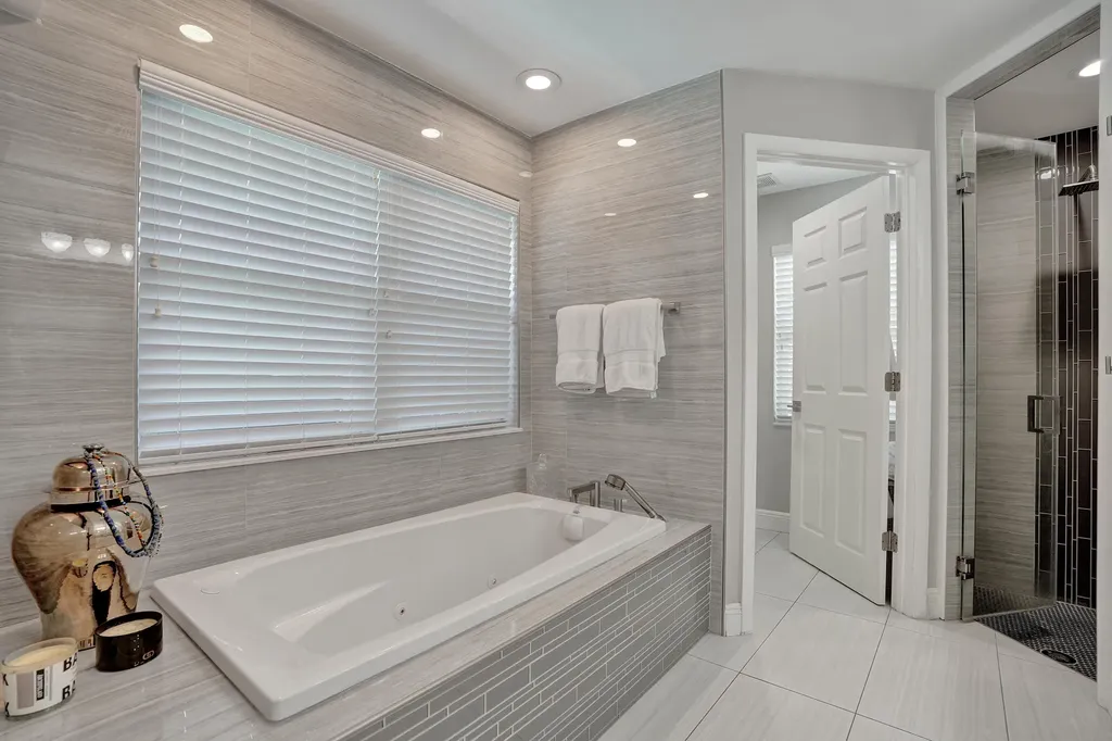 1916 NE 24th Street Wilton Manors FL 33305