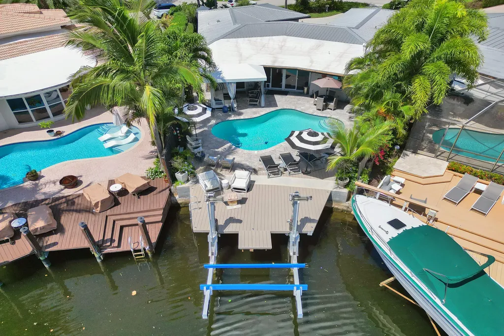 1916 NE 24th Street Wilton Manors FL 33305
