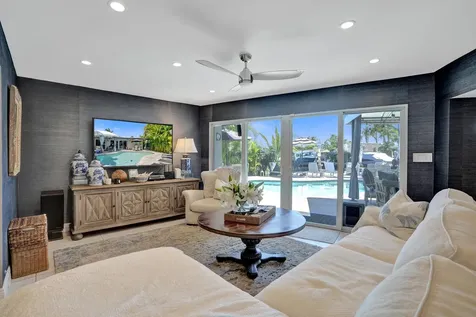 1916 NE 24th Street Wilton Manors FL 33305