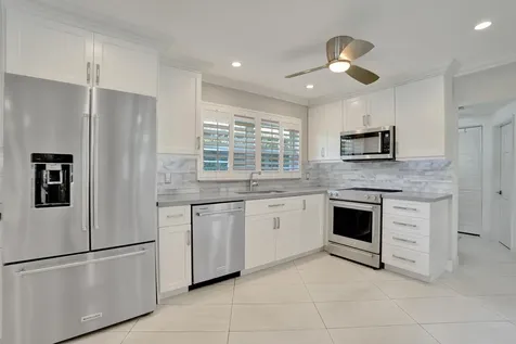 1916 NE 24th Street Wilton Manors FL 33305