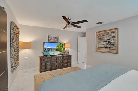 1916 NE 24th Street Wilton Manors FL 33305