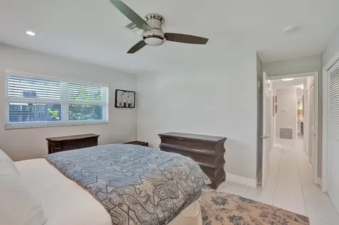1916 NE 24th Street Wilton Manors FL 33305