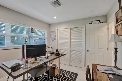 1916 NE 24th Street Wilton Manors FL 33305
