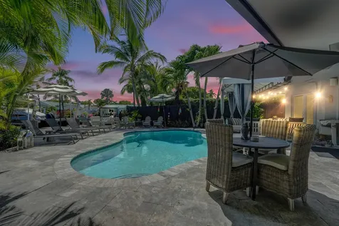 1916 NE 24th Street Wilton Manors FL 33305