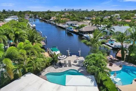 1916 NE 24th Street Wilton Manors FL 33305
