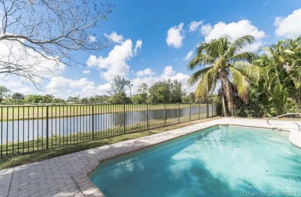 1831 Waldorf Drive Royal Palm Beach FL 33411