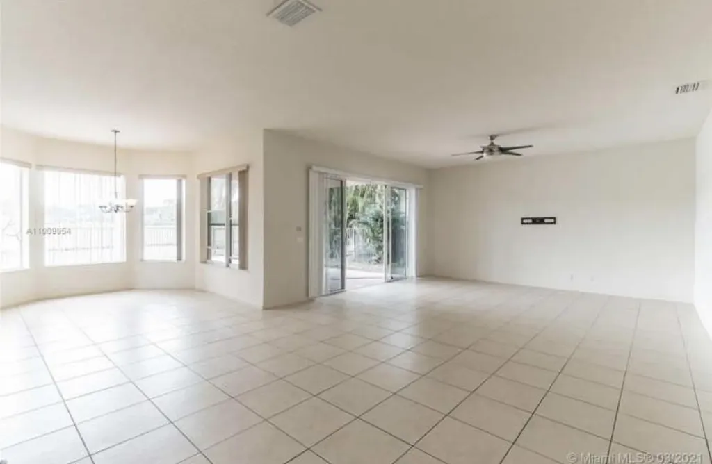 1831 Waldorf Drive Royal Palm Beach FL 33411
