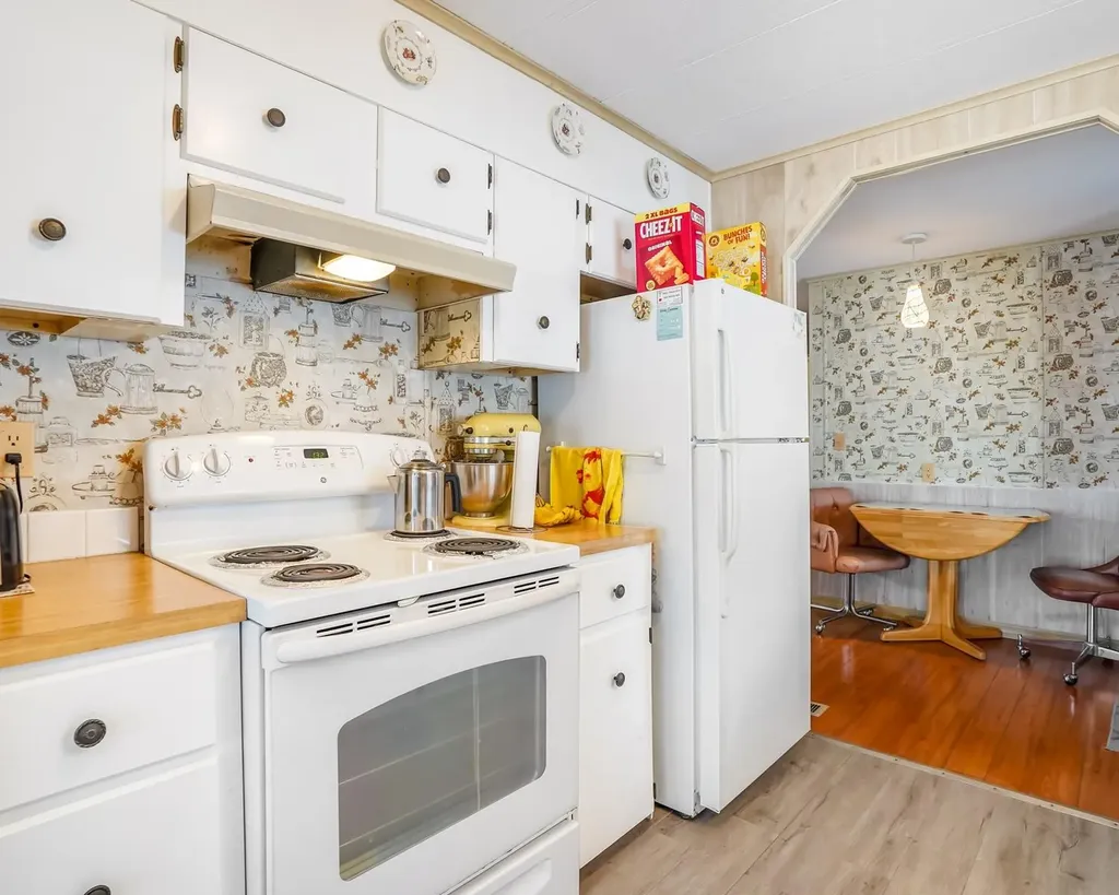 8517 SW 16th Place Davie FL 33324