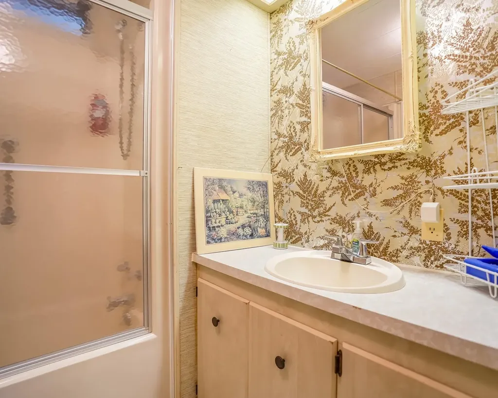 8517 SW 16th Place Davie FL 33324