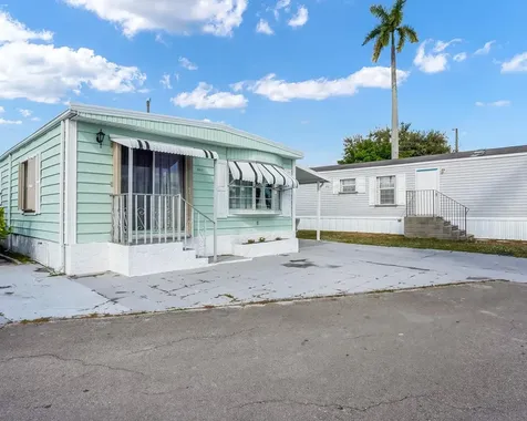 8517 SW 16th Place Davie FL 33324