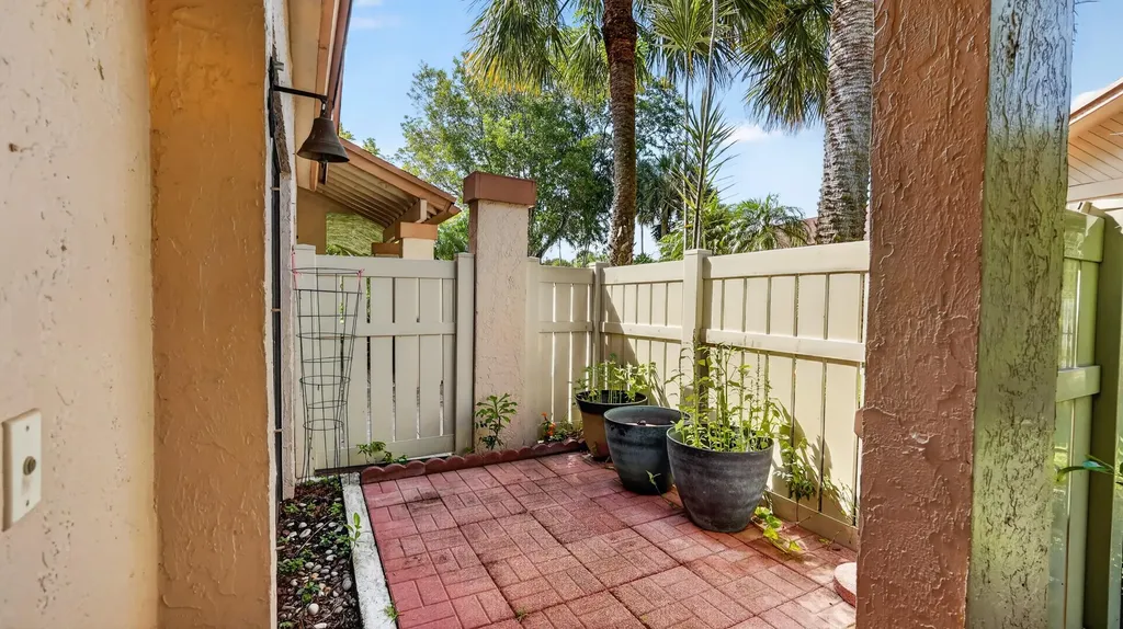 2808 S Carambola Circle Circle S Coconut Creek FL 33066
