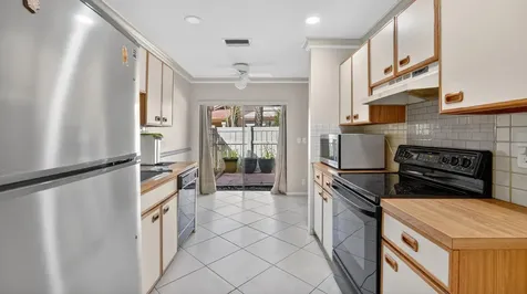2808 S Carambola Circle Circle S Coconut Creek FL 33066