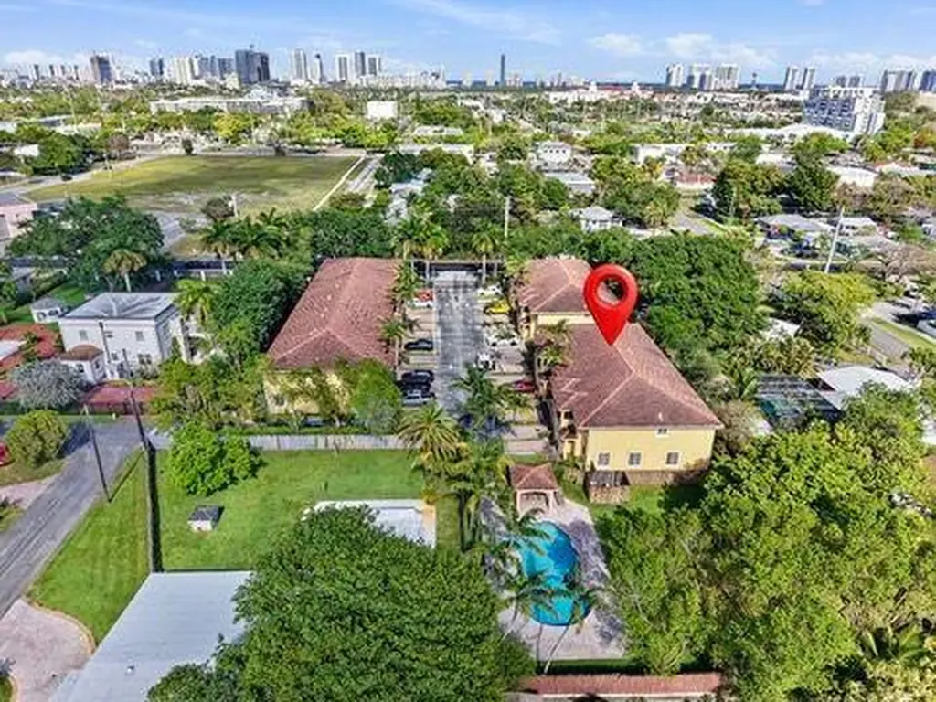 330 SW 2nd Avenue Hallandale Beach FL 33009