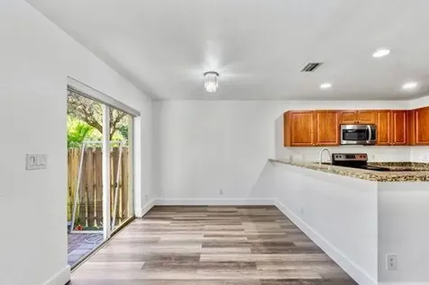 330 SW 2nd Avenue Hallandale Beach FL 33009