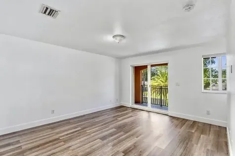 330 SW 2nd Avenue Hallandale Beach FL 33009