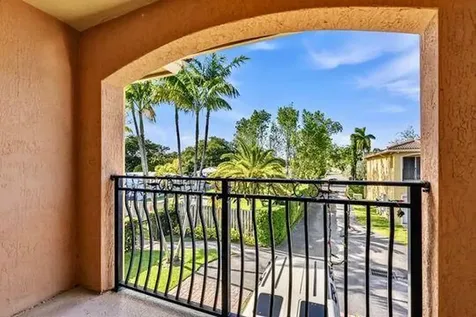 330 SW 2nd Avenue Hallandale Beach FL 33009