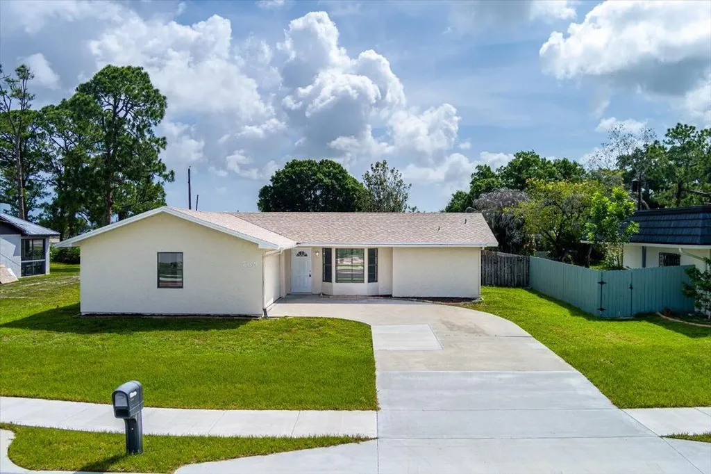 765 SE Floresta Drive Port St Lucie FL 34983