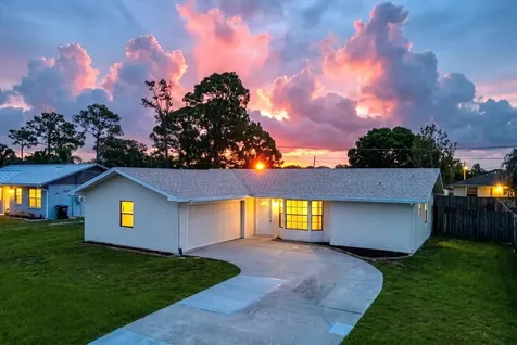 765 SE Floresta Drive Port St Lucie FL 34983