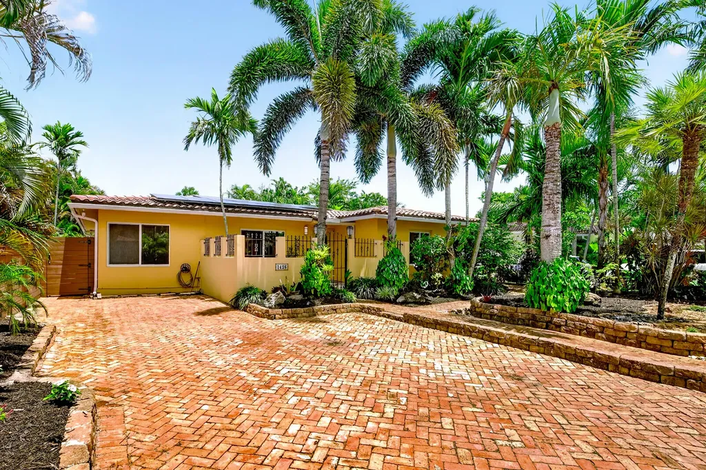 1426 NE 17th Avenue Fort Lauderdale FL 33304