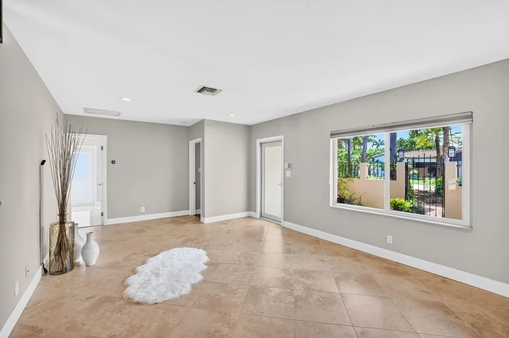 1426 NE 17th Avenue Fort Lauderdale FL 33304