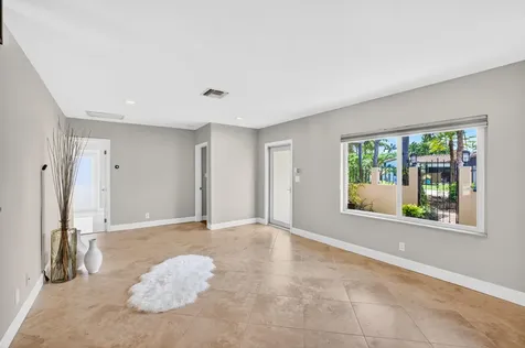 1426 NE 17th Avenue Fort Lauderdale FL 33304