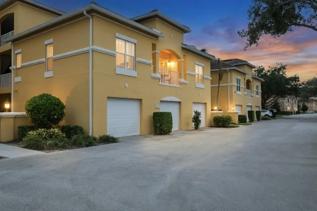 5015 Fairways Circle Vero Beach FL 32967