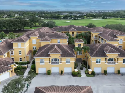 5015 Fairways Circle Vero Beach FL 32967