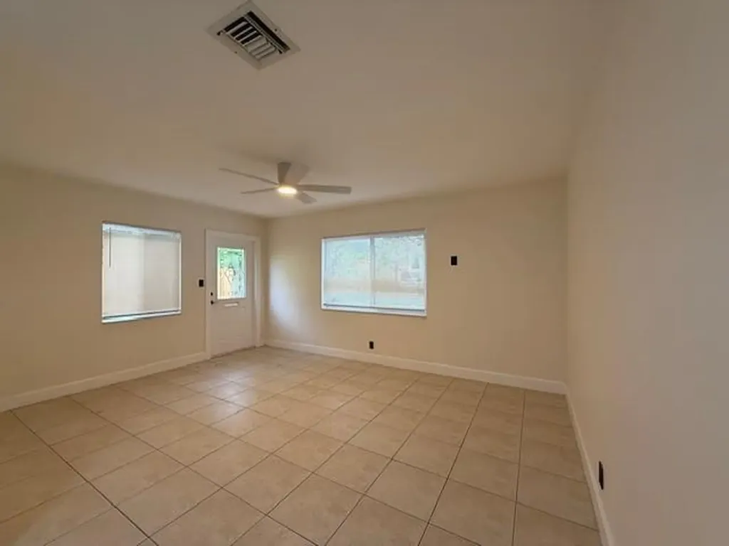 1621-1623 NE 16th Terrace NE Fort Lauderdale FL 33305