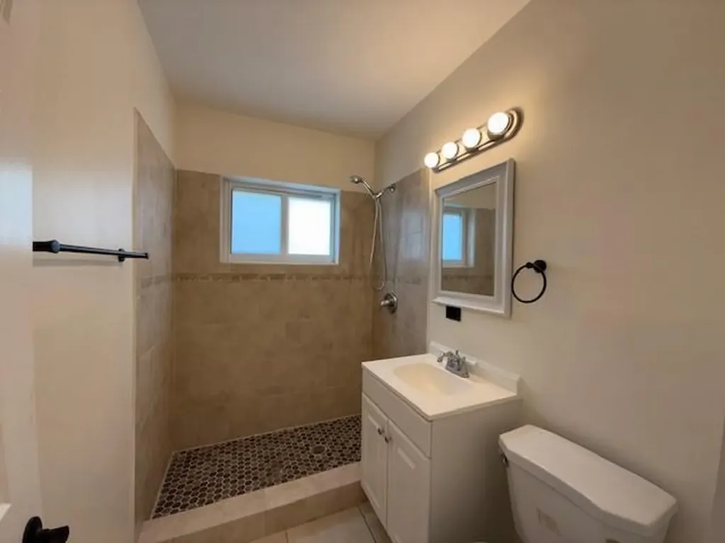1621-1623 NE 16th Terrace NE Fort Lauderdale FL 33305