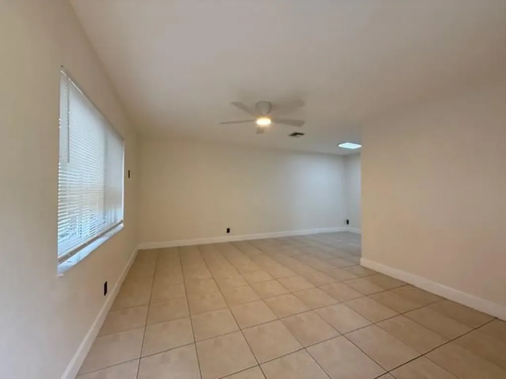 1621-1623 NE 16th Terrace NE Fort Lauderdale FL 33305