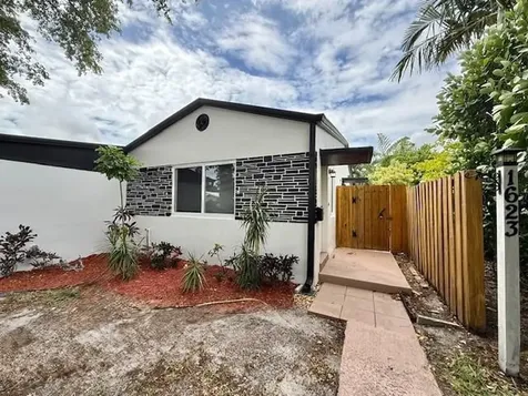 1621-1623 NE 16th Terrace NE Fort Lauderdale FL 33305