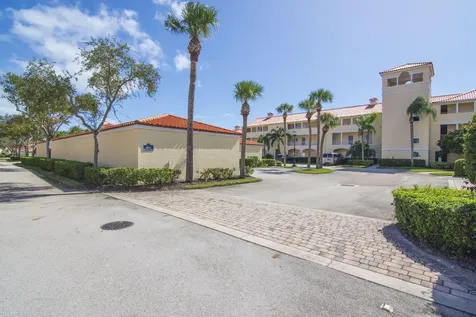 5045 Harmony Circle Vero Beach FL 32967