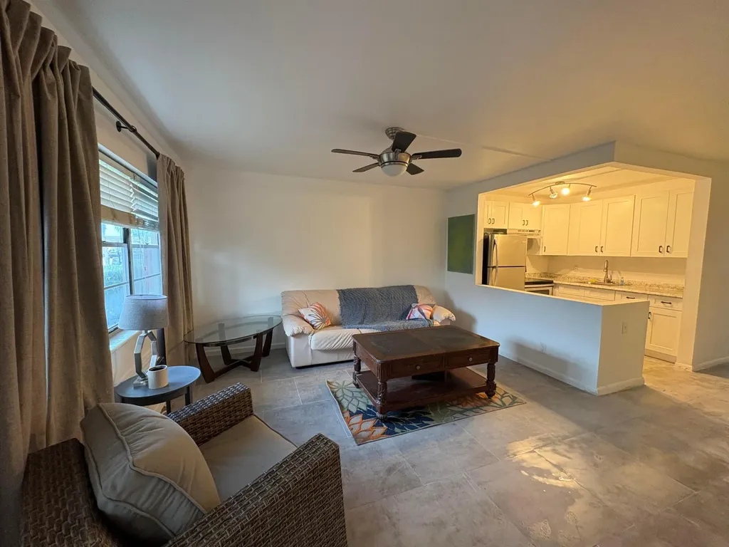 2 Kent A West Palm Beach FL 33417