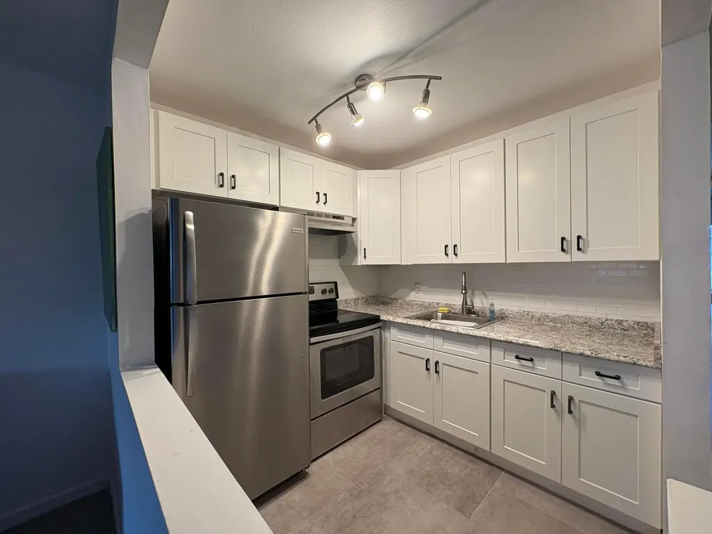 2 Kent A West Palm Beach FL 33417