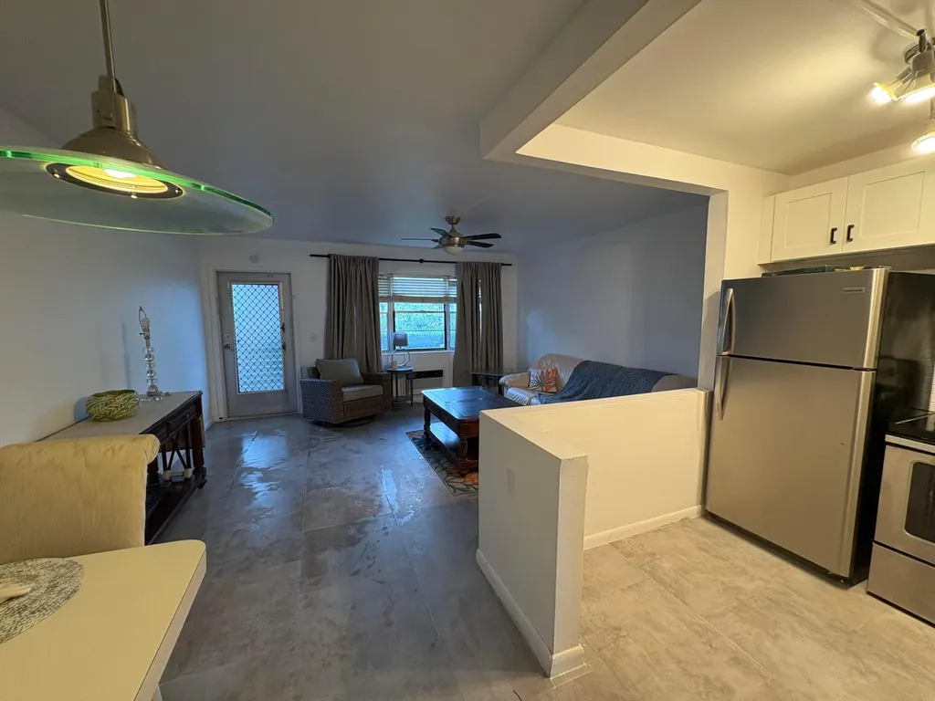 2 Kent A West Palm Beach FL 33417