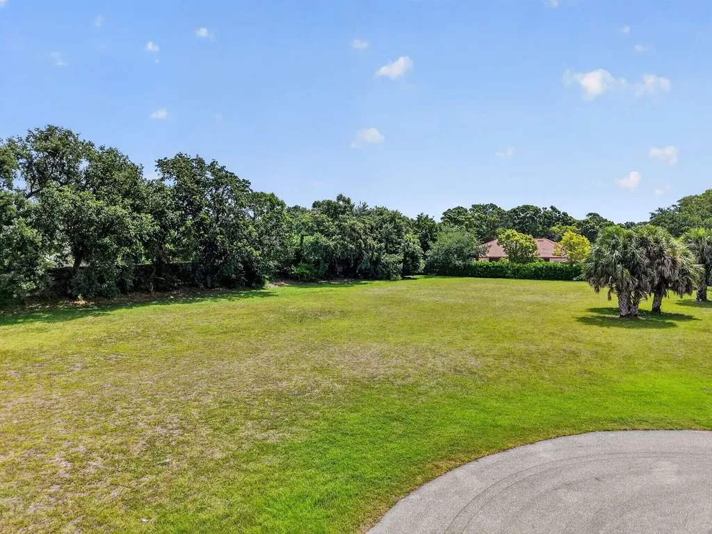 5811 Carry Back Road Palm Beach Gardens FL 33418