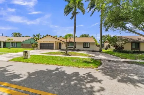 3905 E Woodscape Drive Miramar FL 33023
