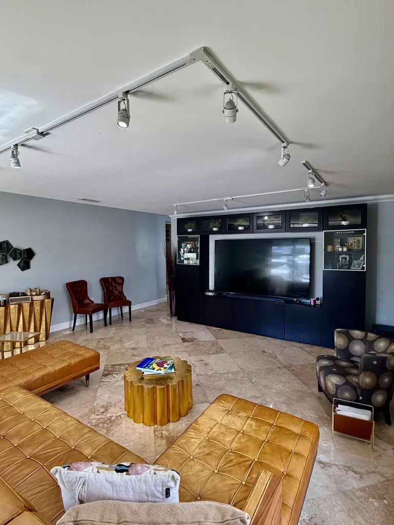 114 SW 57th Court Miami FL 33144