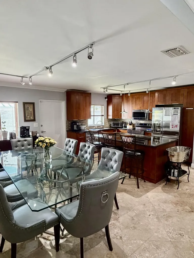 114 SW 57th Court Miami FL 33144