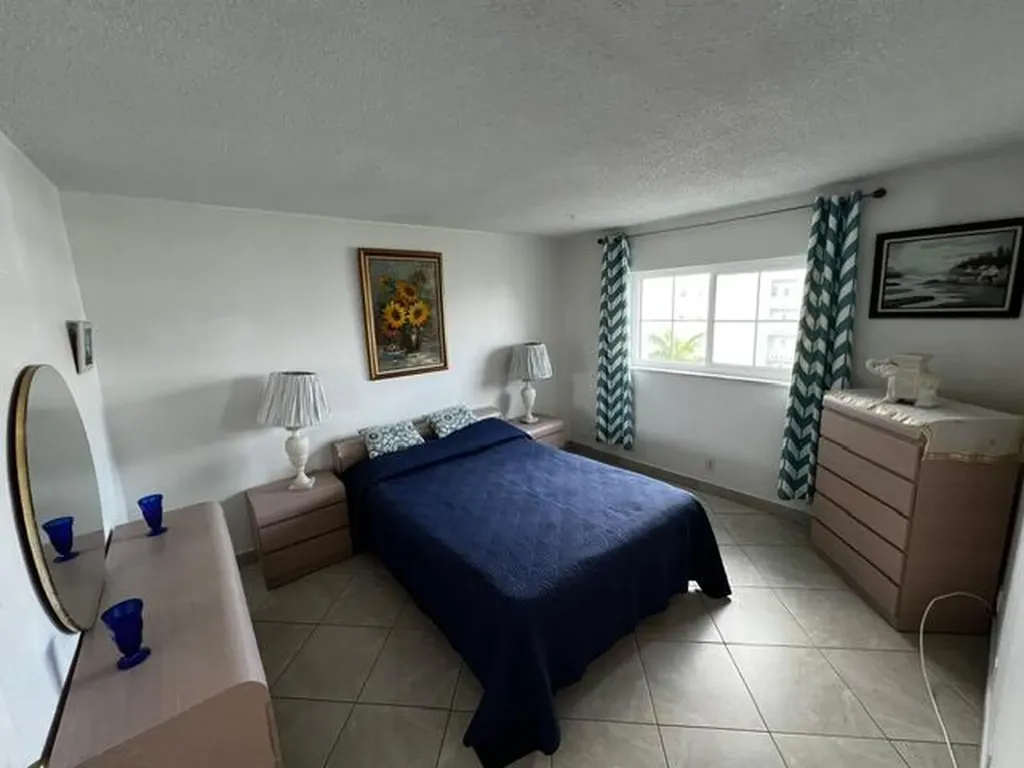 1001 NE 14th Avenue Hallandale Beach FL 33009