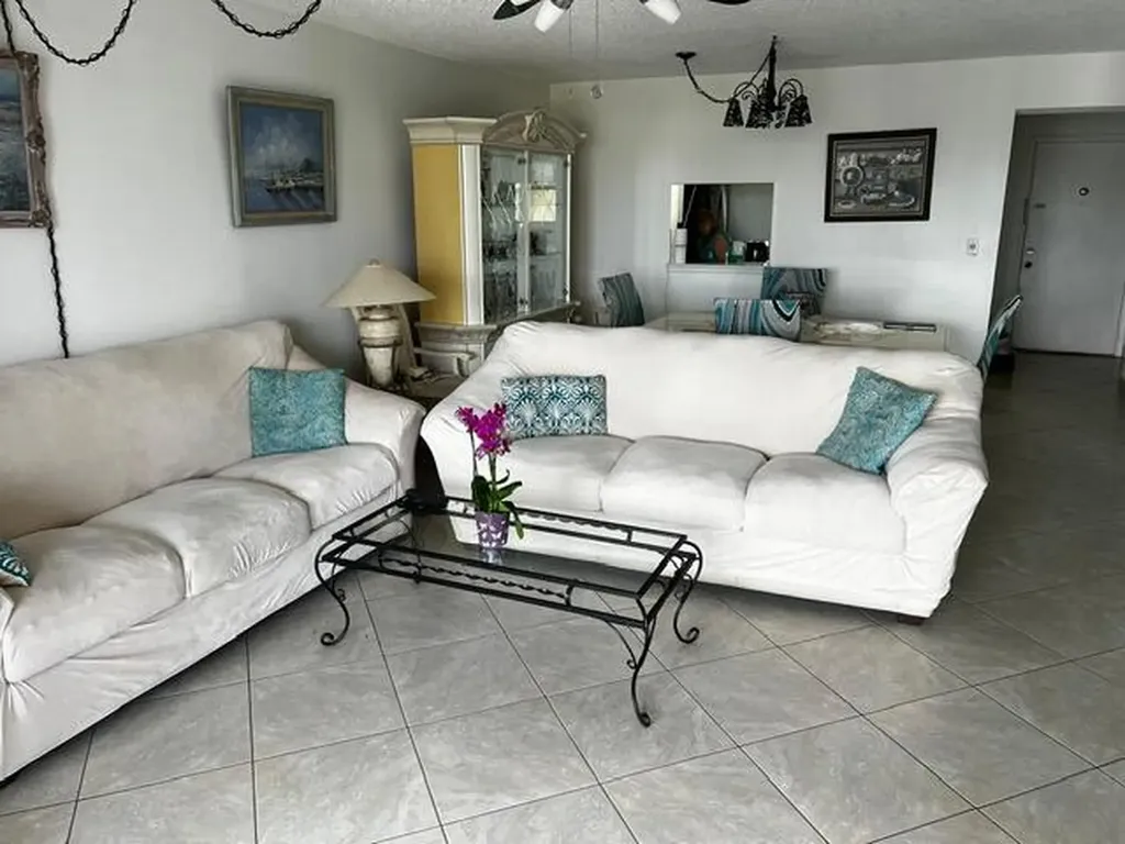 1001 NE 14th Avenue Hallandale Beach FL 33009