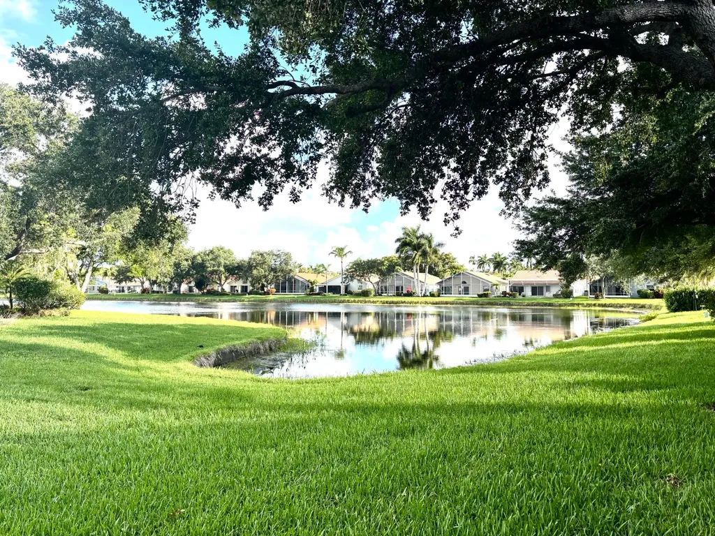 9671 Harbour Lake Circle Boynton Beach FL 33437