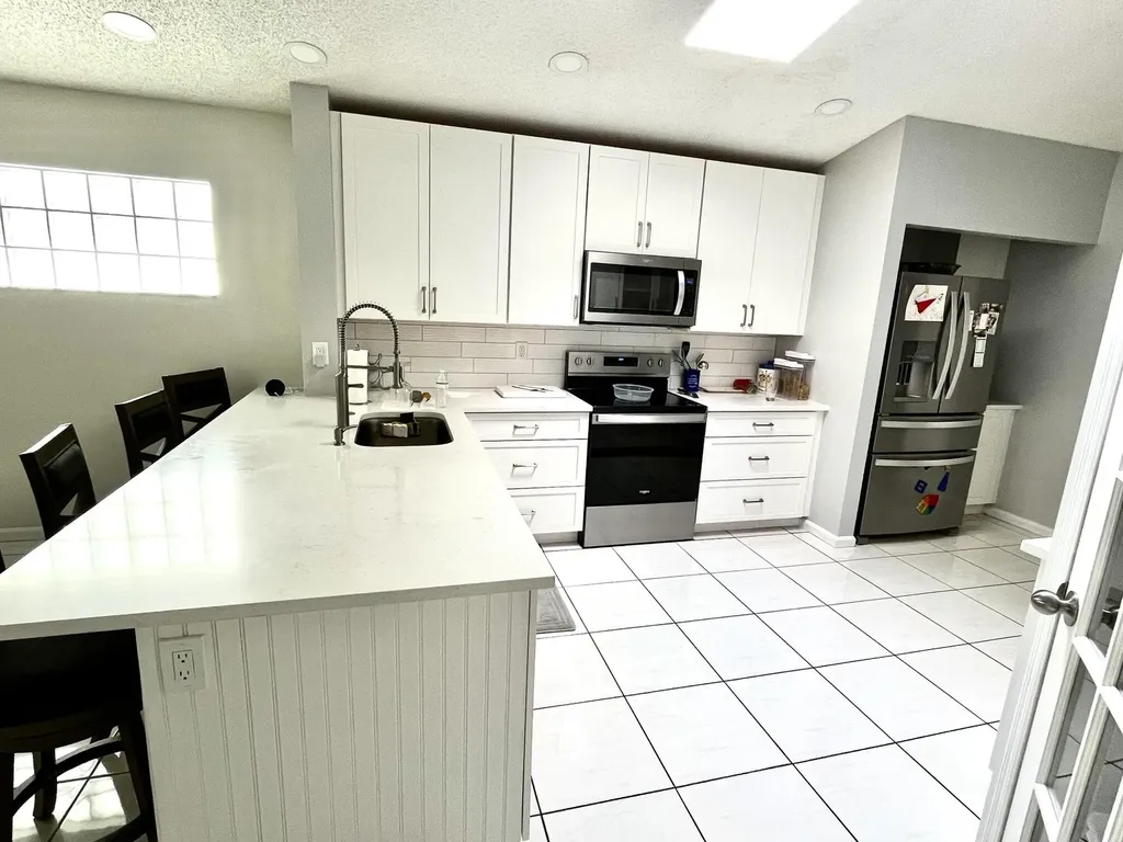 9671 Harbour Lake Circle Boynton Beach FL 33437