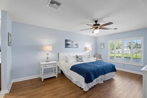 24 Alta Loma Port St Lucie FL 34952