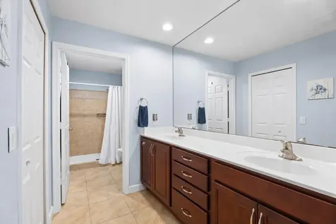 24 Alta Loma Port St Lucie FL 34952