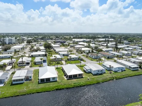24 Alta Loma Port St Lucie FL 34952