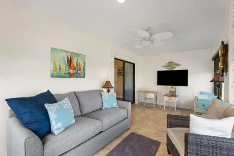 24 Alta Loma Port St Lucie FL 34952