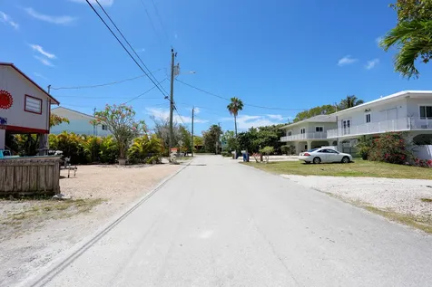 978 Gibraltar Road Key Largo FL 33037
